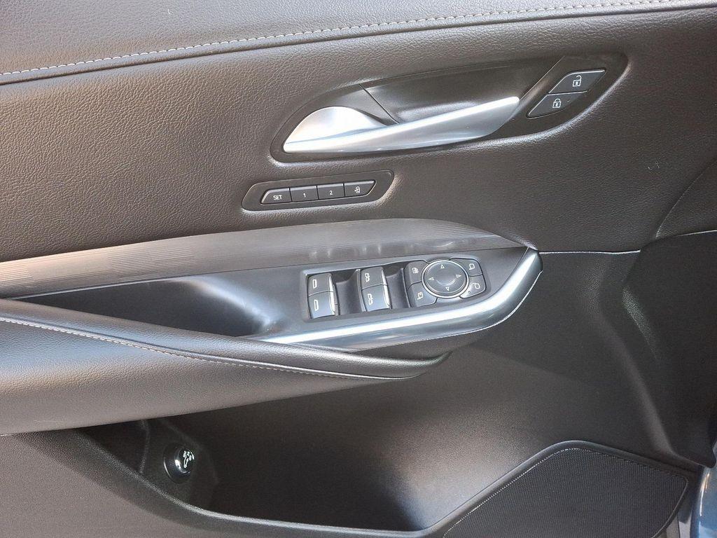 used 2024 Cadillac XT4 car, priced at $33,950