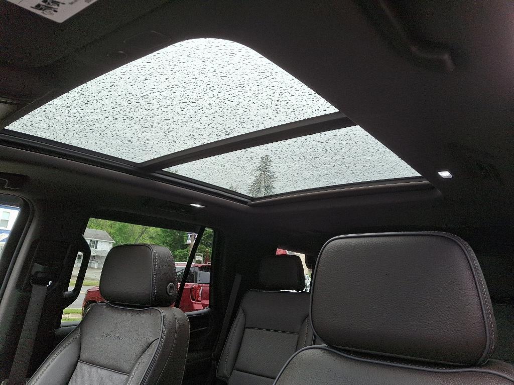 used 2021 GMC Yukon car, priced at $62,990