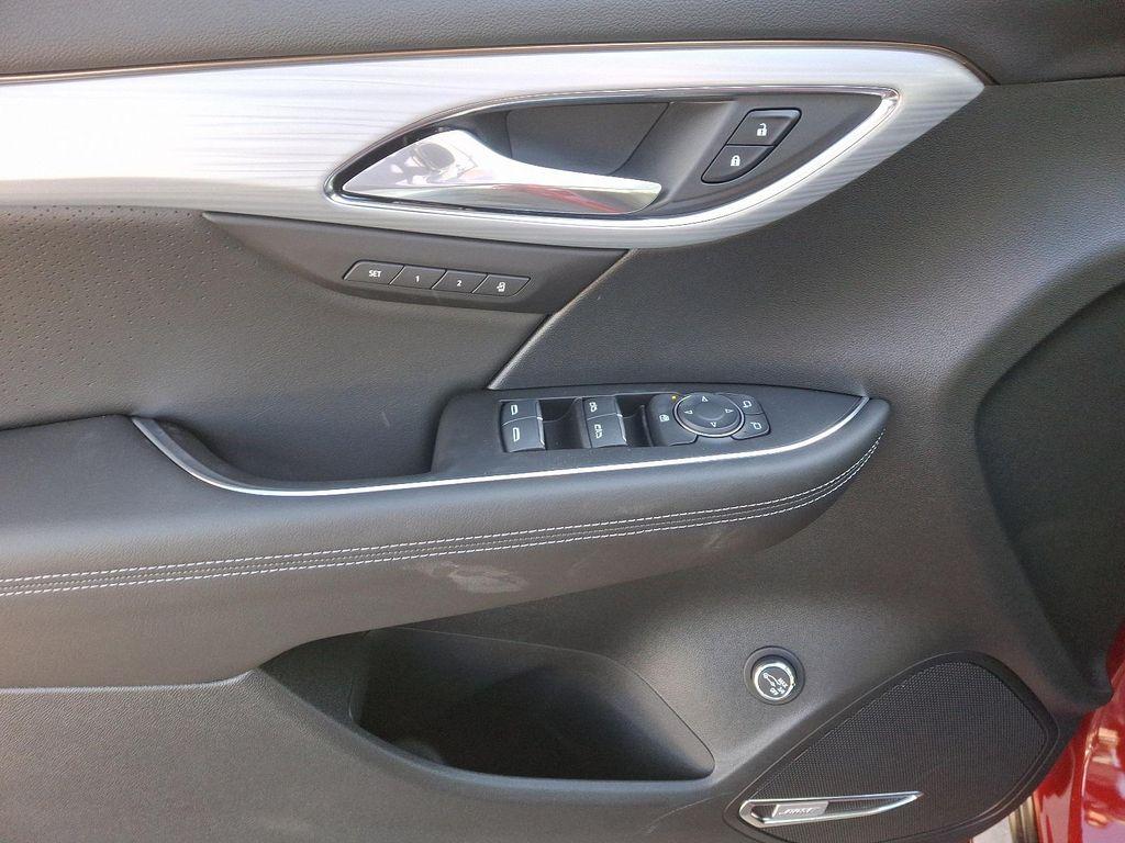 new 2025 Buick Envision car, priced at $47,595