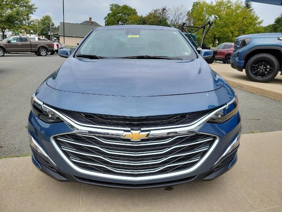 new 2025 Chevrolet Malibu car, priced at $27,285