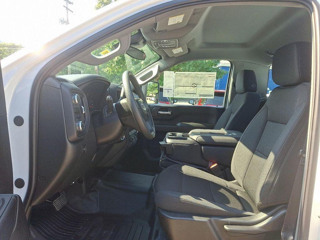new 2025 GMC Sierra 3500 car, priced at $51,495