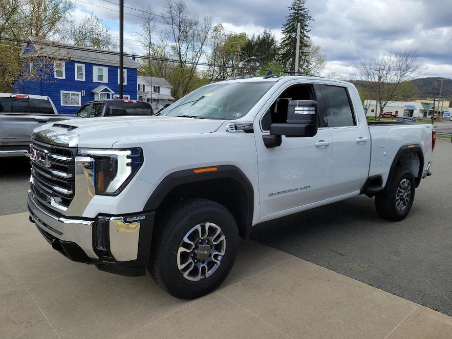 new 2024 GMC Sierra 2500 car, priced at $61,655