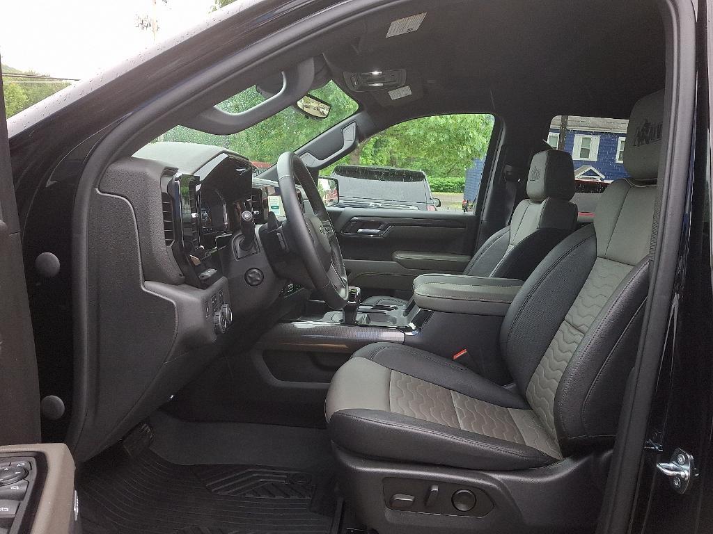 used 2024 Chevrolet Silverado 1500 car, priced at $69,990