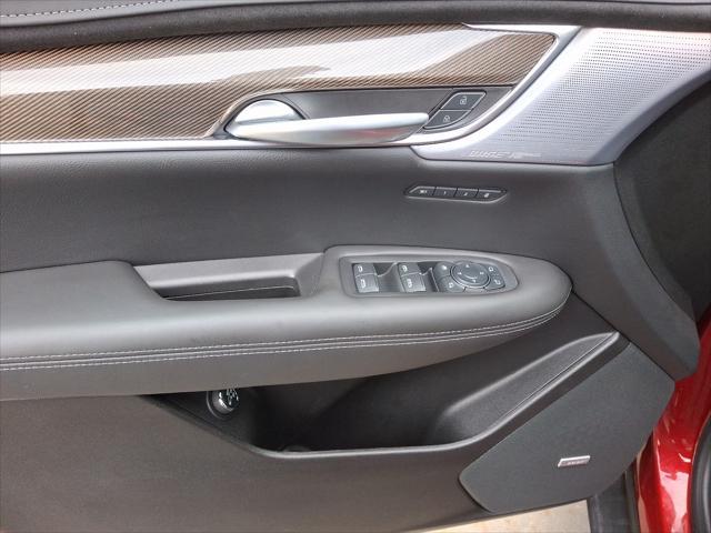 used 2024 Cadillac XT5 car, priced at $48,990