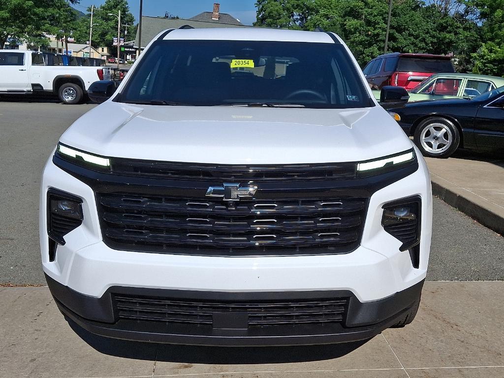 new 2025 Chevrolet Traverse car, priced at $46,980