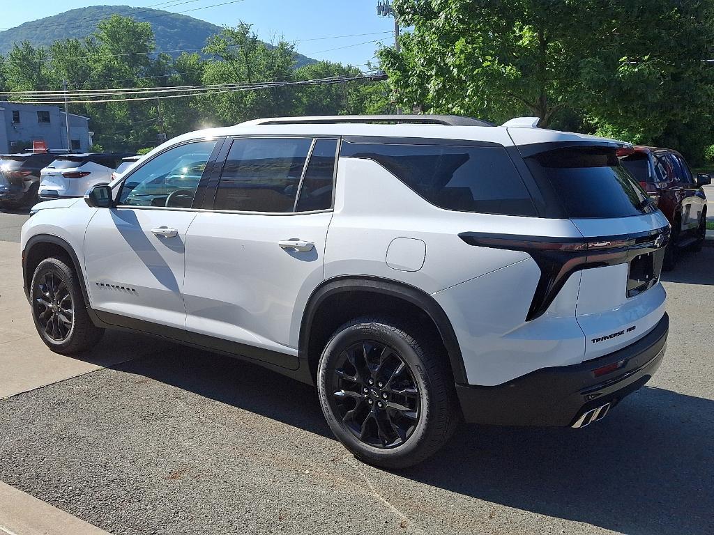new 2025 Chevrolet Traverse car, priced at $46,980