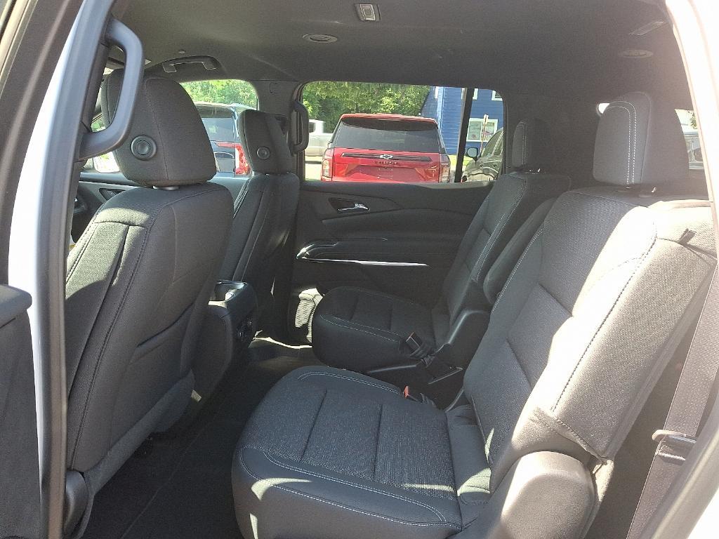new 2025 Chevrolet Traverse car, priced at $46,980