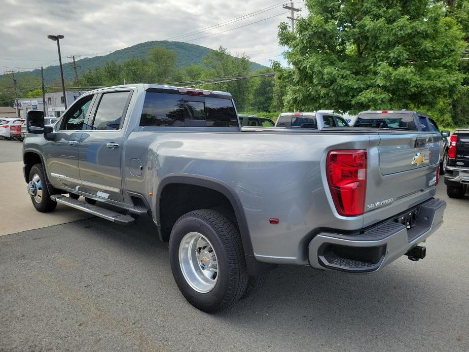 new 2024 Chevrolet Silverado 3500 car, priced at $90,540