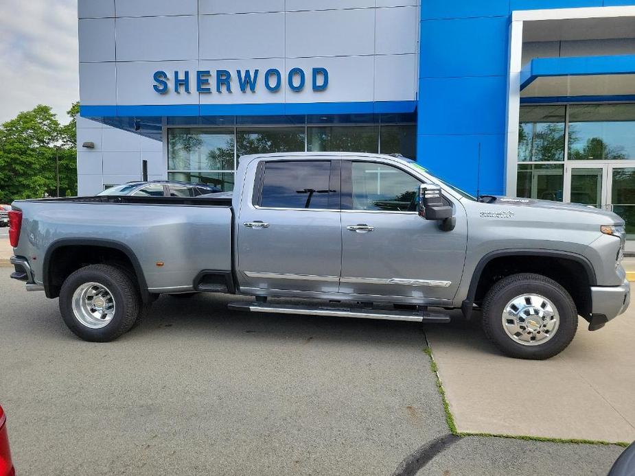 new 2024 Chevrolet Silverado 3500 car, priced at $90,540