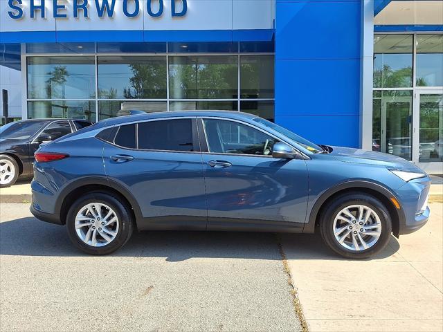 new 2025 Buick Envista car, priced at $26,685