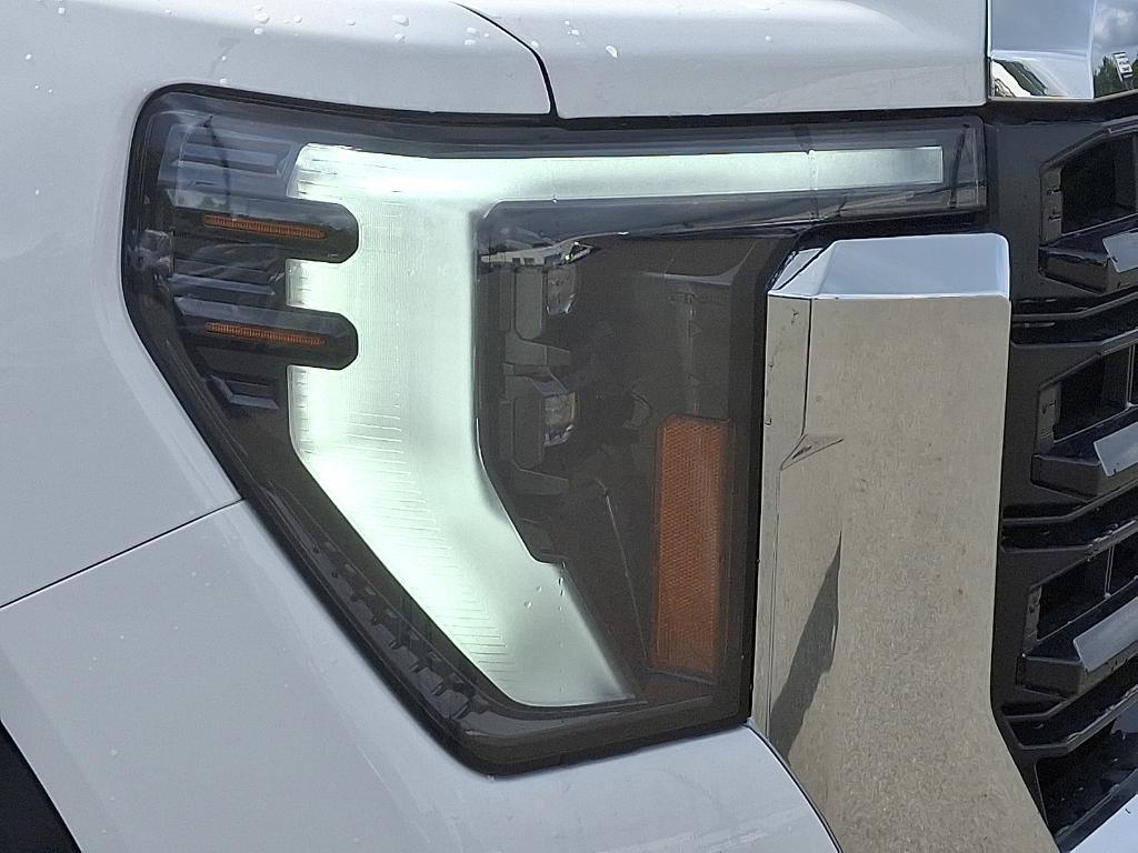 new 2025 GMC Sierra 3500 car, priced at $56,530