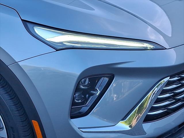 used 2025 Buick Envision car, priced at $39,740