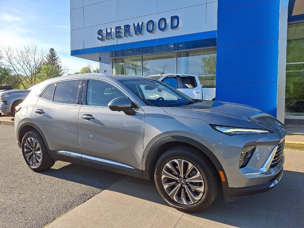 used 2025 Buick Envision car, priced at $39,740