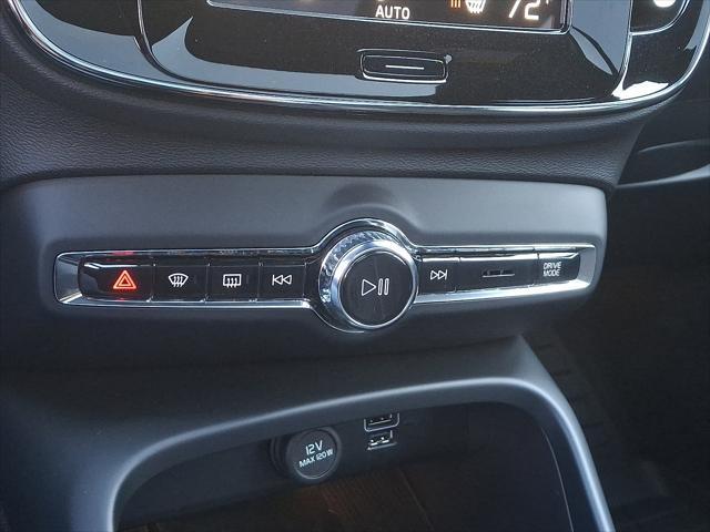 used 2022 Volvo XC40 car, priced at $35,990