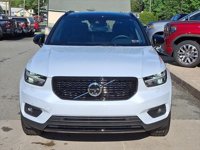 used 2022 Volvo XC40 car, priced at $35,990