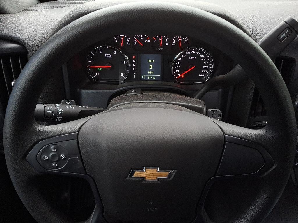new 2024 Chevrolet Silverado 1500 car, priced at $70,702