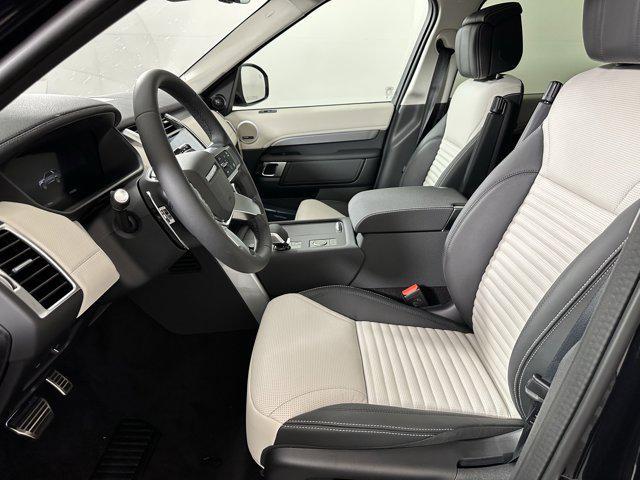 new 2025 Land Rover Discovery car, priced at $79,228