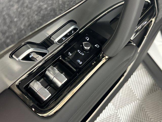 new 2025 Land Rover Range Rover Sport car, priced at $107,395