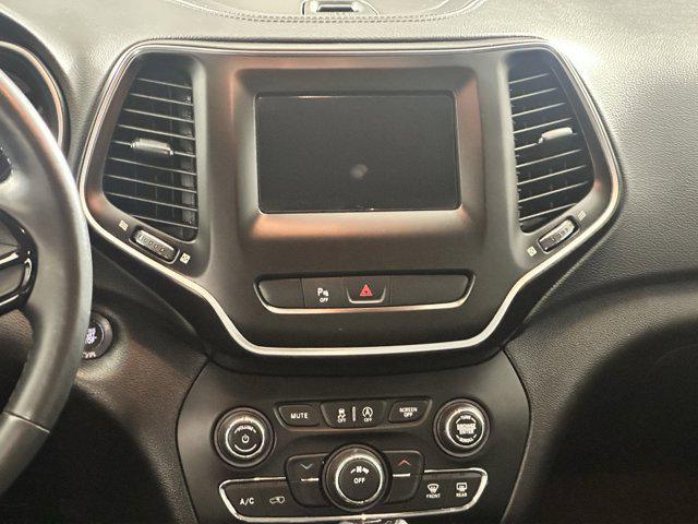 used 2019 Jeep Cherokee car, priced at $19,999