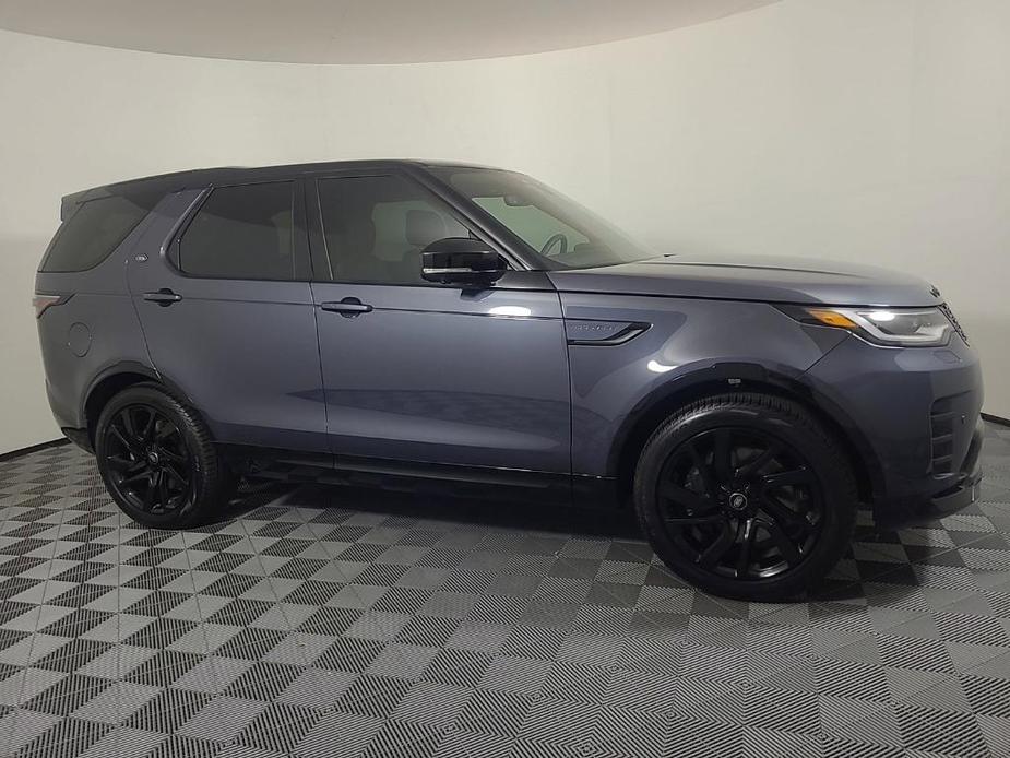 new 2024 Land Rover Discovery car, priced at $76,383