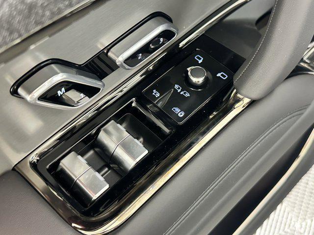 new 2025 Land Rover Range Rover Sport car, priced at $122,045