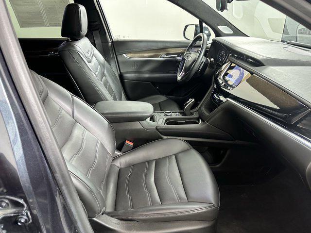 used 2021 Cadillac XT6 car, priced at $32,996