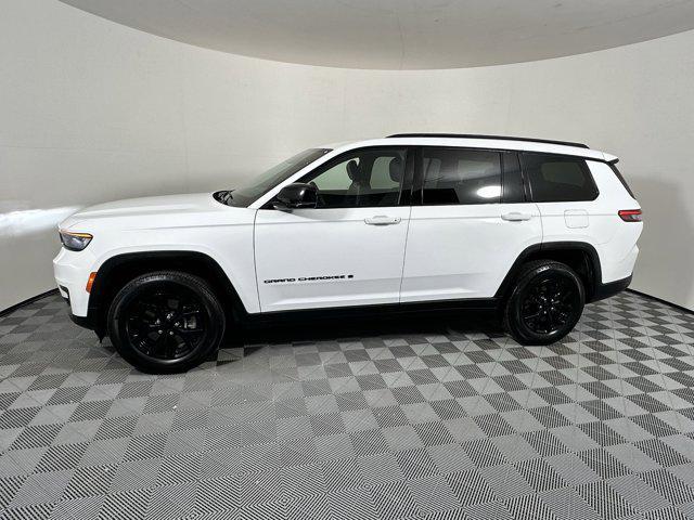 used 2024 Jeep Grand Cherokee L car, priced at $30,996
