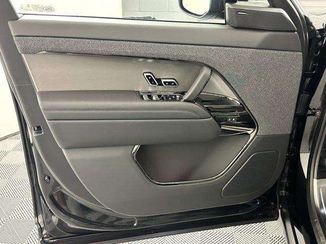 new 2025 Land Rover Range Rover Sport car, priced at $92,060