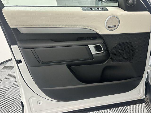 new 2025 Land Rover Discovery car, priced at $70,768