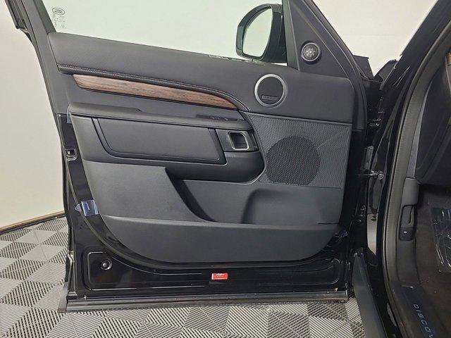 used 2024 Land Rover Discovery car, priced at $53,995