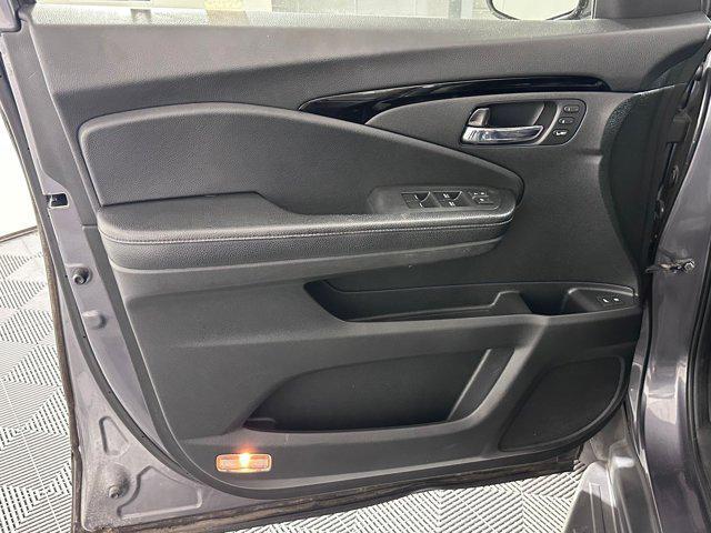 used 2016 Honda Pilot car, priced at $14,696