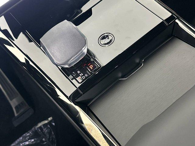 new 2025 Land Rover Range Rover Sport car, priced at $138,671