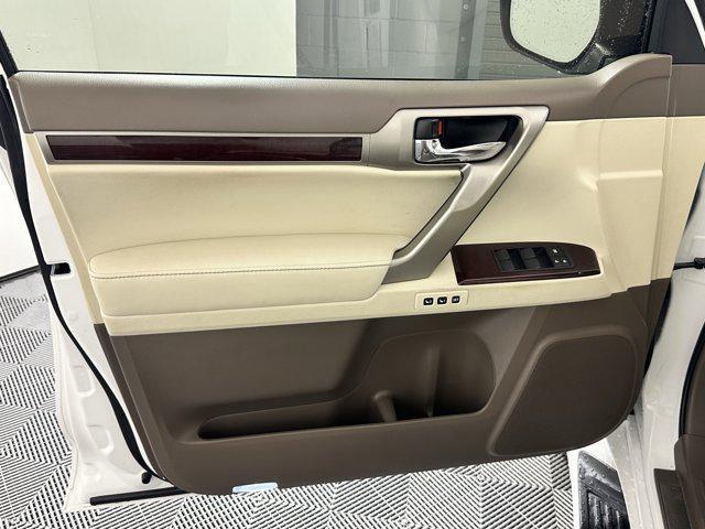 used 2018 Lexus GX 460 car, priced at $33,499