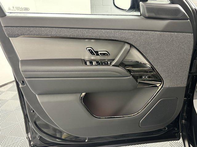 new 2025 Land Rover Range Rover Sport car, priced at $118,655