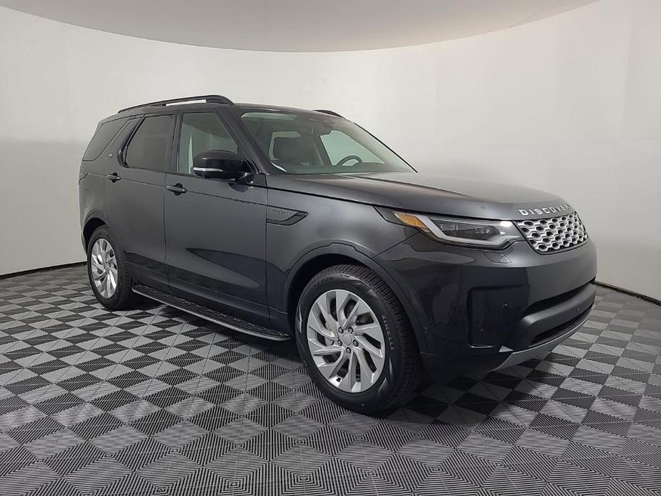 new 2024 Land Rover Discovery car, priced at $70,158