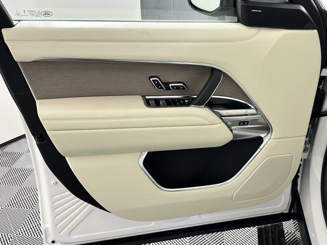 new 2025 Land Rover Range Rover car, priced at $132,405