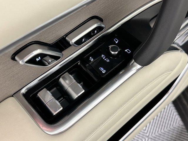 new 2025 Land Rover Range Rover car, priced at $132,405