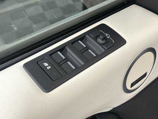 used 2024 Land Rover Discovery car, priced at $63,991