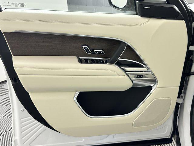 new 2025 Land Rover Range Rover car, priced at $109,725