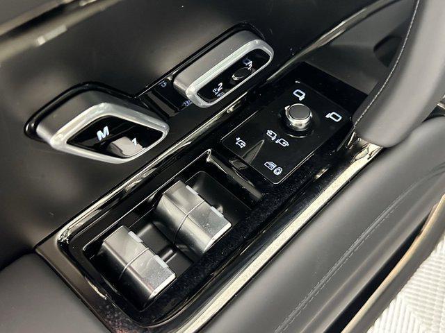 new 2025 Land Rover Range Rover car, priced at $221,715