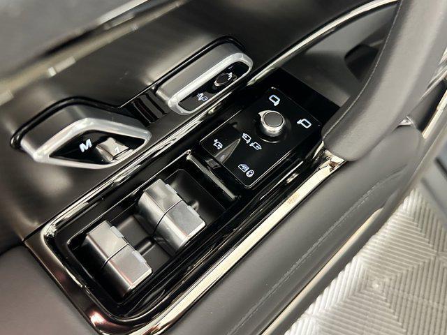 new 2025 Land Rover Range Rover Sport car, priced at $185,625