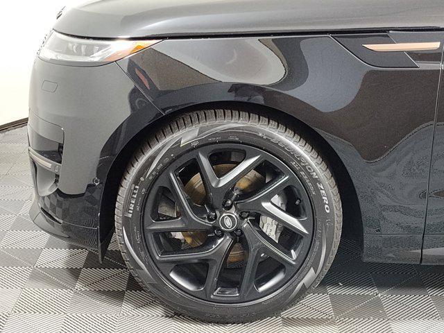 new 2025 Land Rover Range Rover Sport car, priced at $102,535