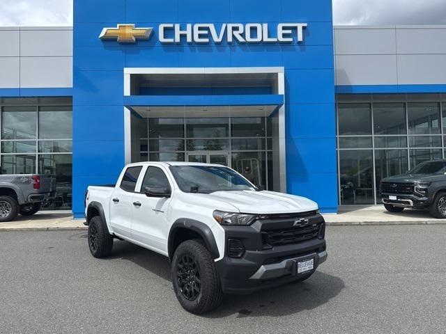 used 2025 Chevrolet Colorado car, priced at $40,715
