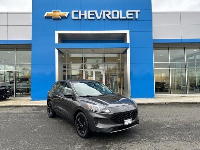 used 2020 Ford Escape car, priced at $19,995