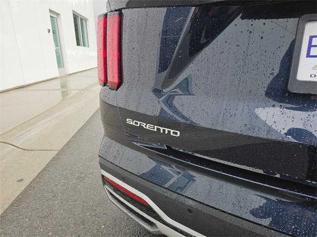 used 2023 Kia Sorento Hybrid car, priced at $23,767