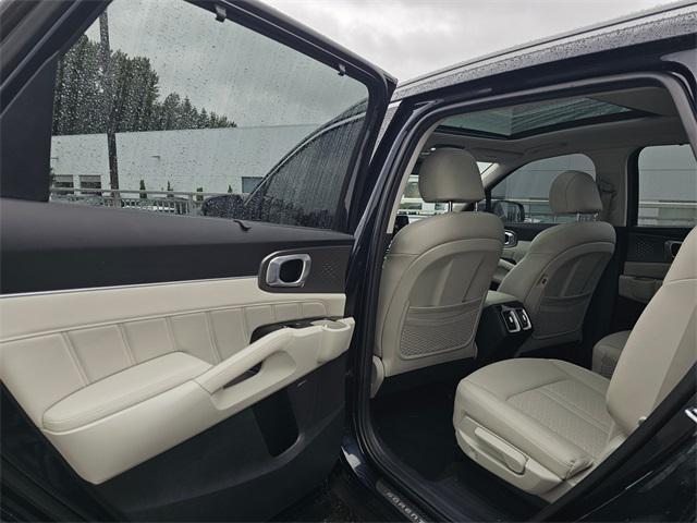 used 2023 Kia Sorento Hybrid car, priced at $23,767
