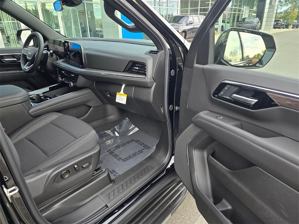 new 2025 Chevrolet Suburban car, priced at $69,785