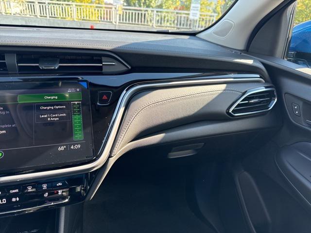 used 2022 Chevrolet Bolt EUV car, priced at $24,999