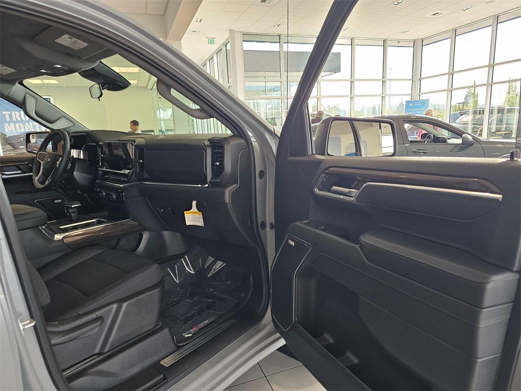 new 2025 Chevrolet Silverado 1500 car, priced at $60,610