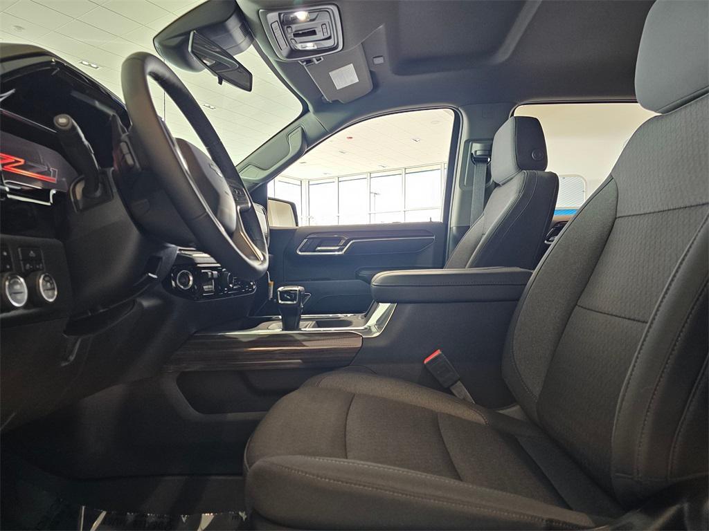 new 2025 Chevrolet Silverado 1500 car, priced at $60,610